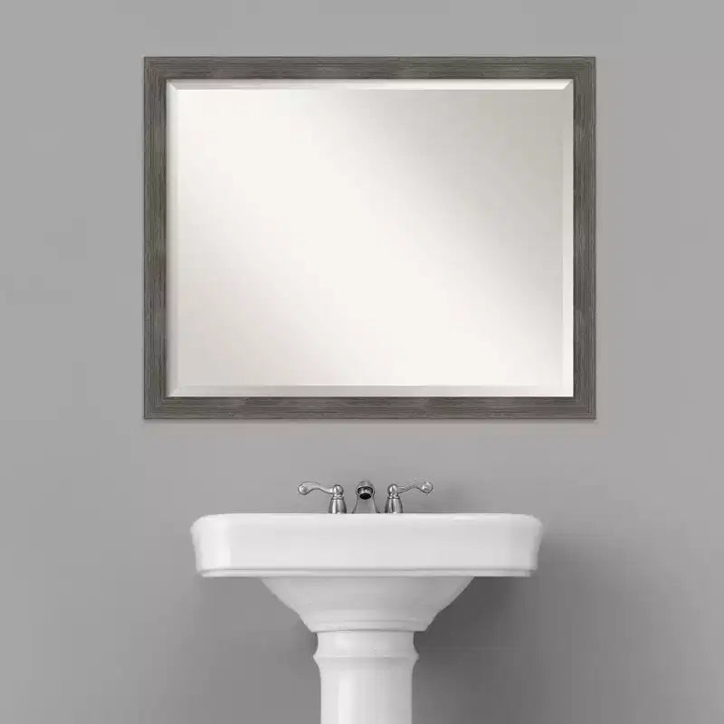 Miroir mural de salle de bain encadré plomb Pinstripe gris 30" x 24" : Rectangle moderne, biseauté, cadre en bois, montage mural