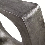 Table d'appoint industrielle antique en argent, 24 x 8 1/2, avec cadre sculptural pour salon, chambre à coucher, chevet, entrée